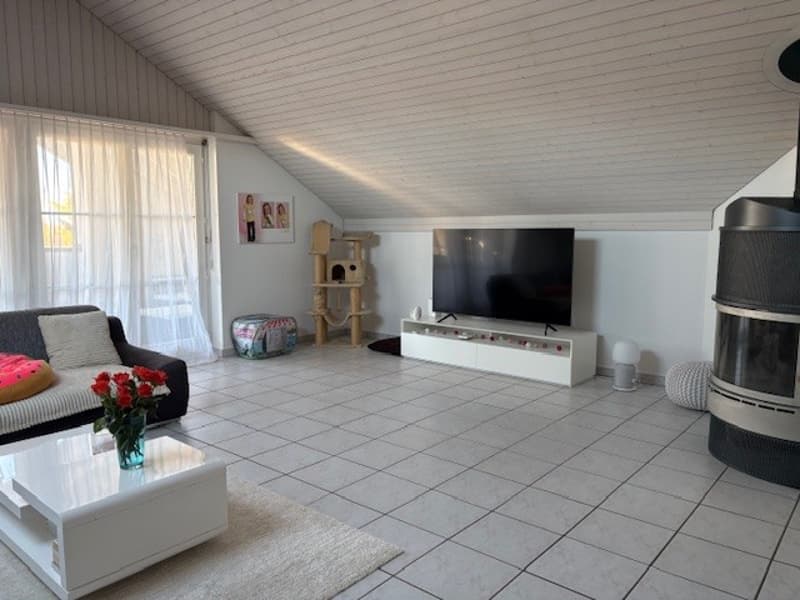 Spacious 4.5-room apartment with fireplace in Fischbach-Göslikon (5)