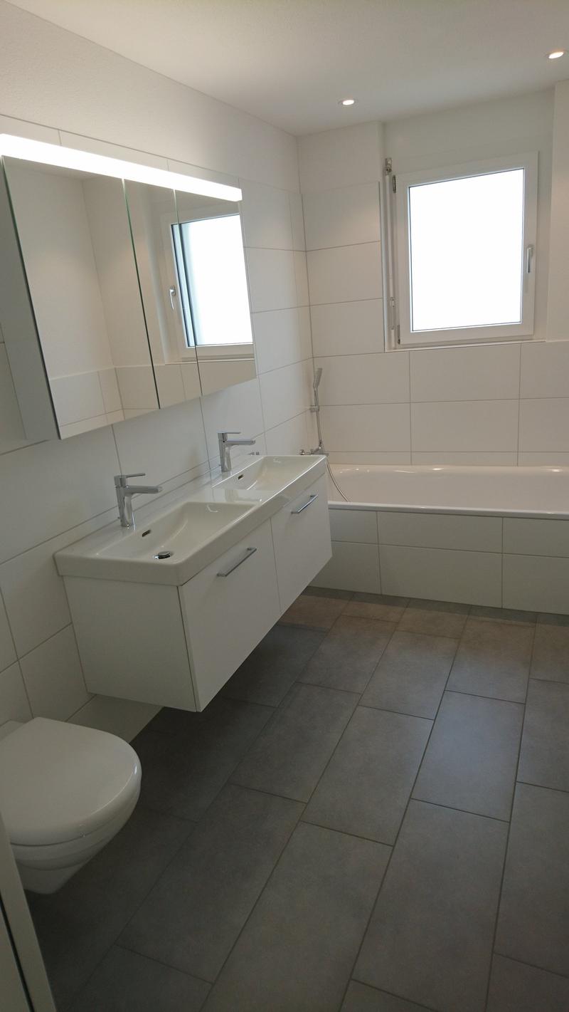 Moderne 3.5-Zimmer-Wohnung mit Balkon - Ihr Rückzugsort im Grünen (6)