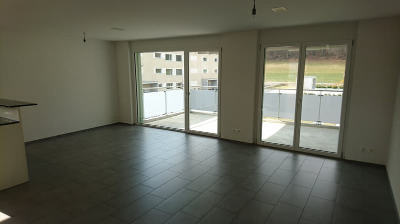 Moderne 3.5-Zimmer-Wohnung mit Balkon - Ihr Rückzugsort im Grünen (3)