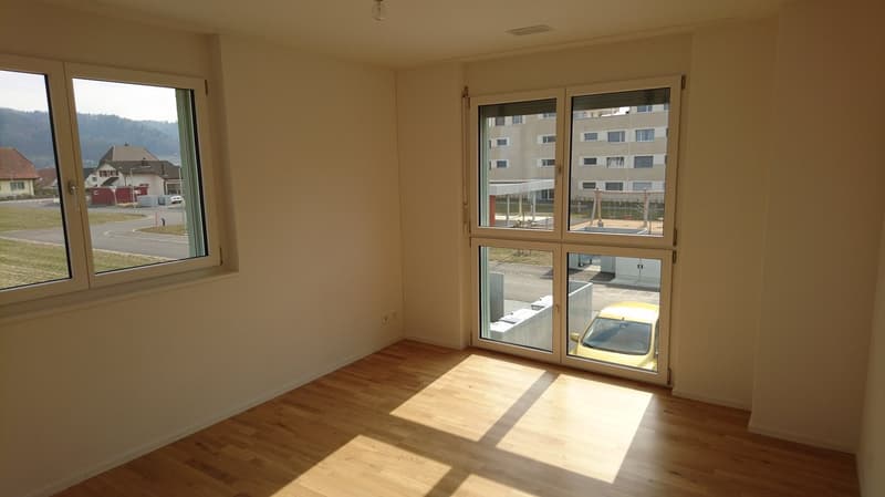 Moderne 3.5-Zimmer-Wohnung mit Balkon - Ihr Rückzugsort im Grünen (4)