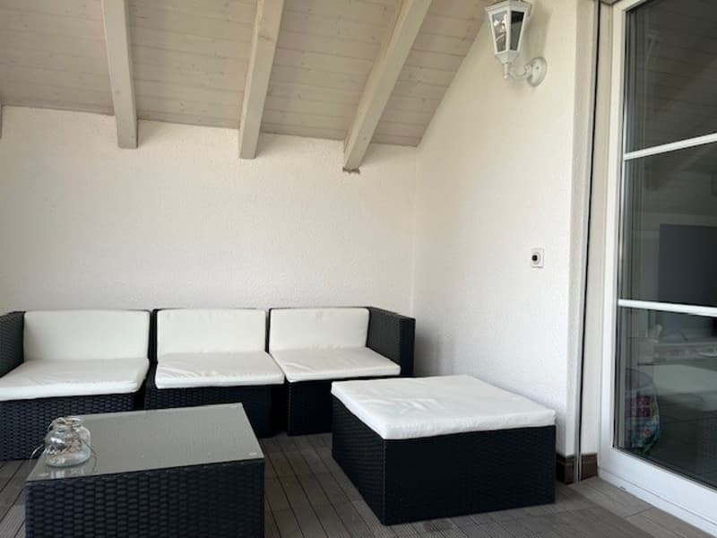 Helle 4.5-Zimmer-Wohnung mit Balkon und schöner Aussicht in Fischbach-Göslikon (11)