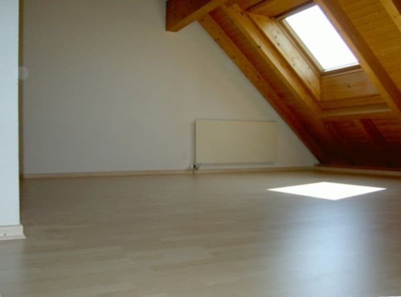 Dachzimmer heute mit Laminat