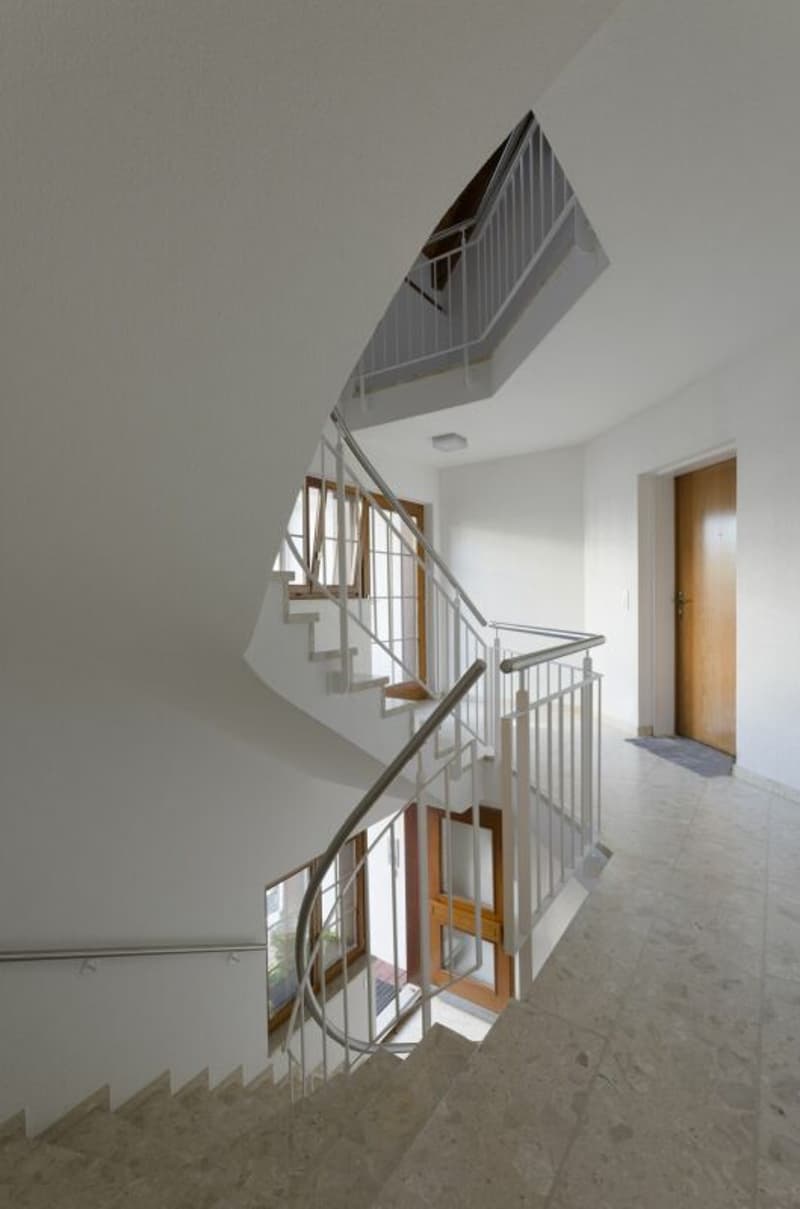 Appartement de jardin 4,5 pièces avec un environnement merveilleux (11)