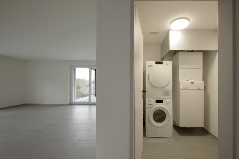 Appartamento moderno 3.5 locali con ampio balcone a Künten (6)