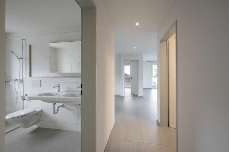 Appartamento moderno 3.5 locali con ampio balcone a Künten (5)