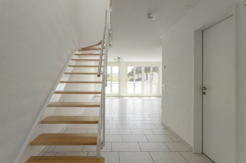 Grosse 3.5 Zimmer Maisonette Wohnung (4)