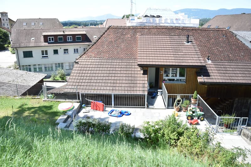 Dachwohnung mit grosser Terrasse und Weitsicht auf Jura (13)