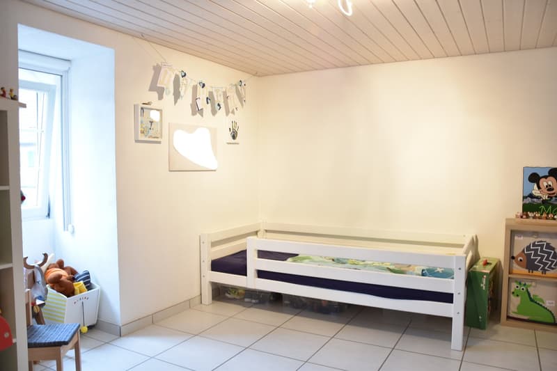Dachwohnung mit grosser Terrasse und Weitsicht auf Jura (8)