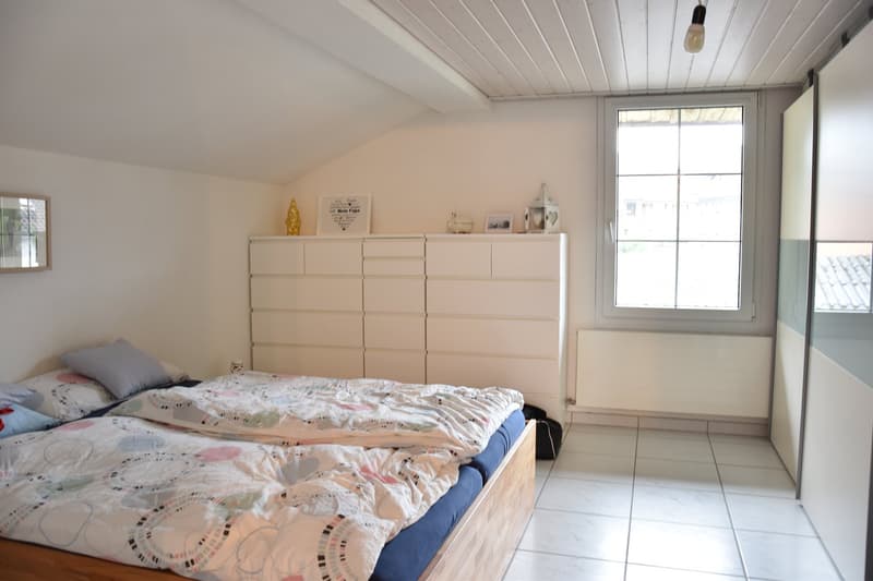 Dachwohnung mit grosser Terrasse und Weitsicht auf Jura (9)