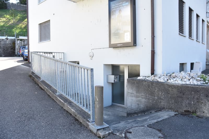Praxisraum / Atelier im Untergeschoss (7)