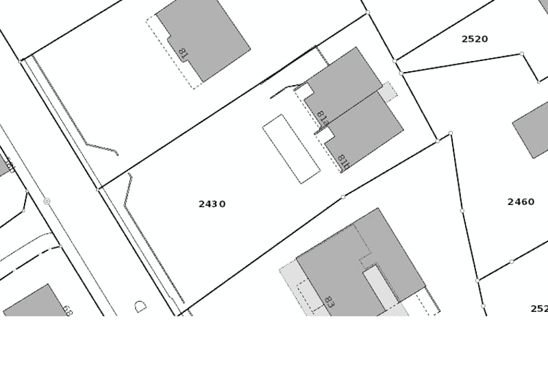 Modernes 1.5-Zimmerhaus (200qm) mit Pool und Parkanlage (29)