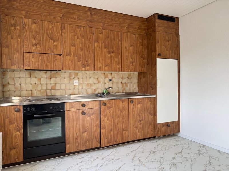 3.5 Zimmerwohnung zu Vermieten (5)