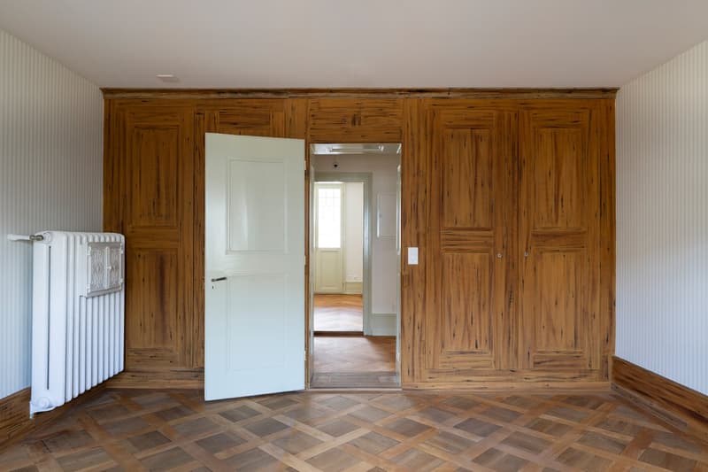 Helles 5-Zimmer-Büro im Altbau an der Gutenbergstrasse, Bern (15)