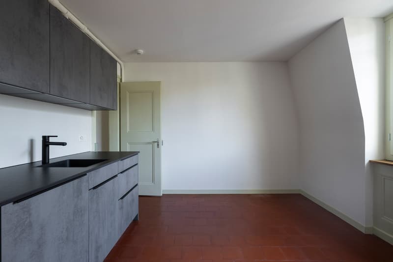 Helles 5-Zimmer-Büro im Altbau an der Gutenbergstrasse, Bern (13)