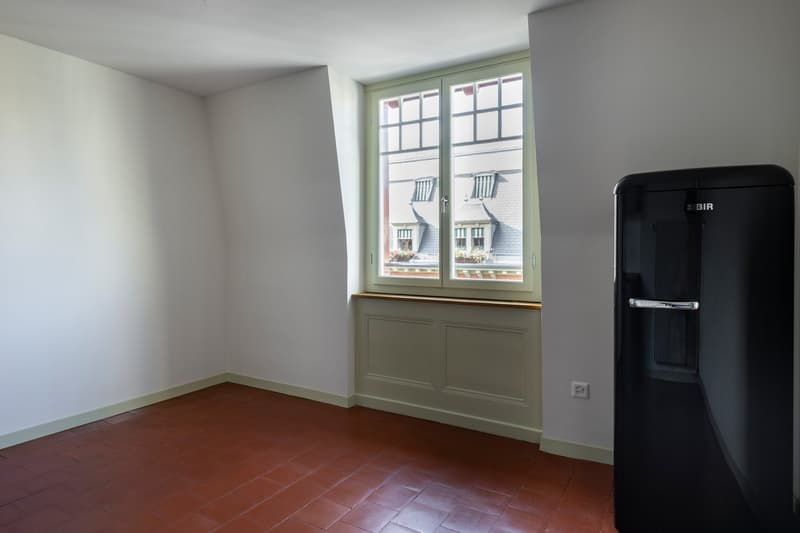 Helles 5-Zimmer-Büro im Altbau an der Gutenbergstrasse, Bern (12)
