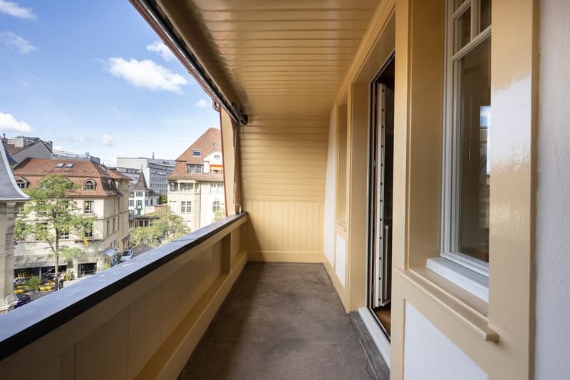 Helles 5-Zimmer-Büro im Altbau an der Gutenbergstrasse, Bern (16)