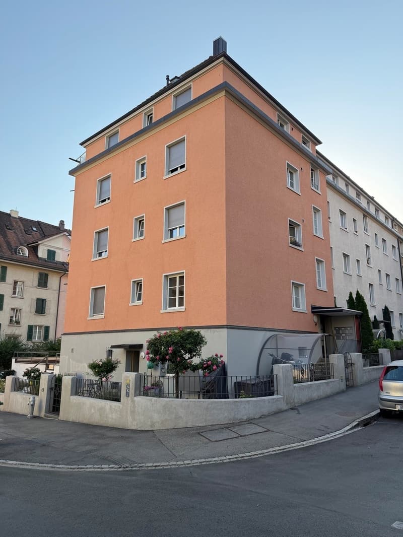 Frisch sanierte 3 Zimmerwohnung mit Balkon in der Länggasse (1)