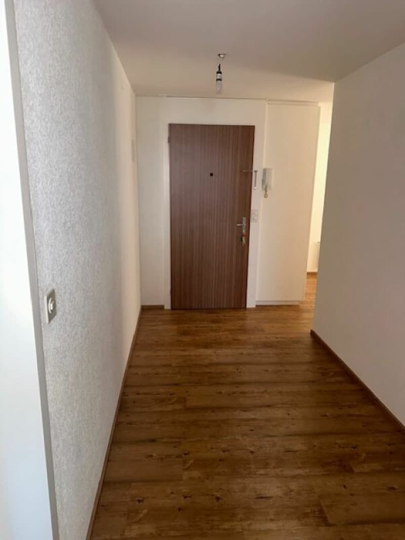 Helle 3-Zimmer-Wohnung, mit Blick ins Grüne (3)