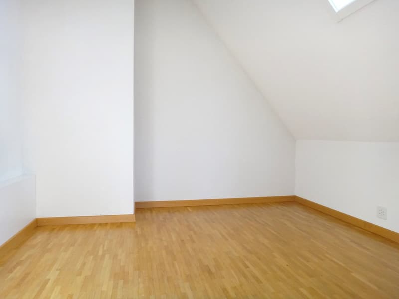 Ufficio/studio originale con una vista meravigliosa in una casa di 2 famiglie attraente nel centro del villaggio ... (3)