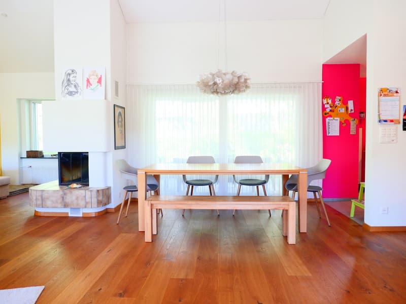 Well-maintained, detached 7 1/2-room single-family house with spacious surroundings ... (5)