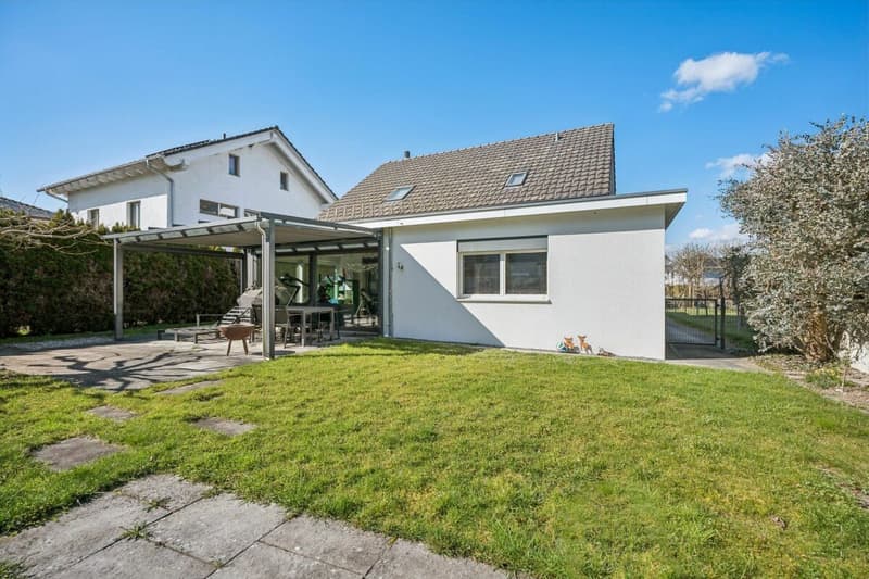 Single-family house (3)