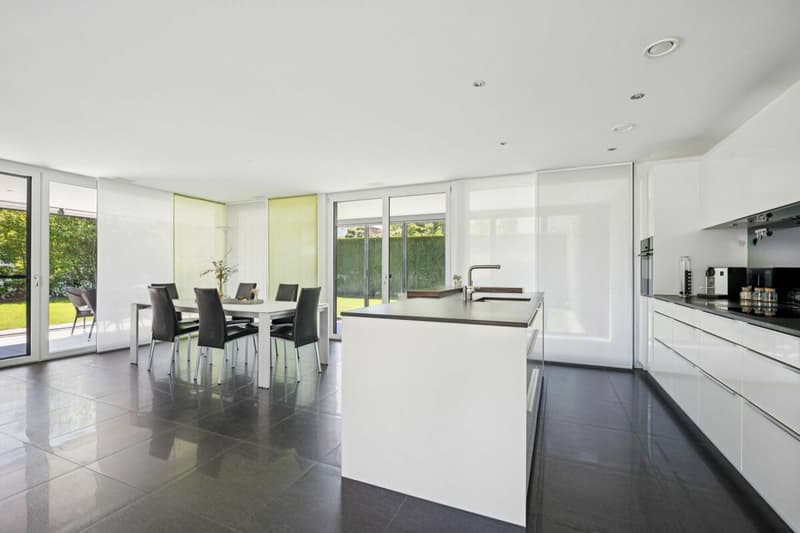 Modern architecture with high construction standard (6)