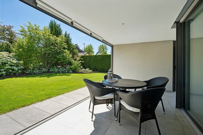 Modern architecture with high construction standard (19)