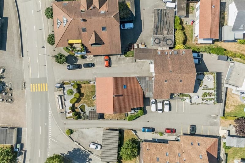 Mehrfamilienhaus mit Gewerberäumen, Garagen - Vielseitiges Renditeobjekt mit Entwicklungspotential. (3)