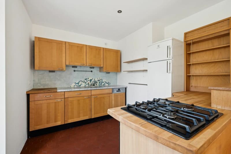 Ein Haus mit Geschichte - Dreifamilienhaus mit Studio und Ladenlokal (6)