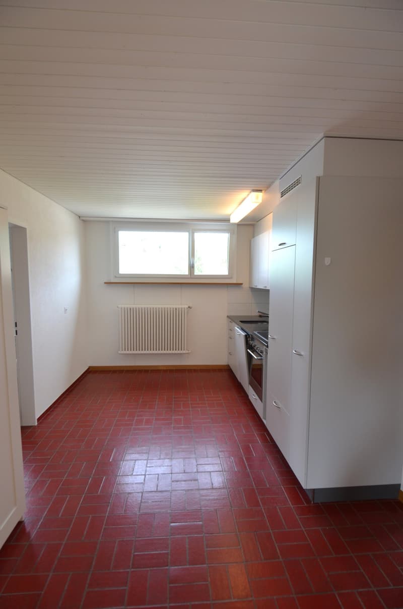 Charming attic apartment with a view of the green (4)