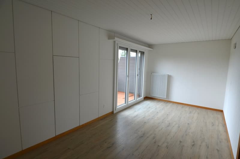 Charming attic apartment with a view of the green (12)