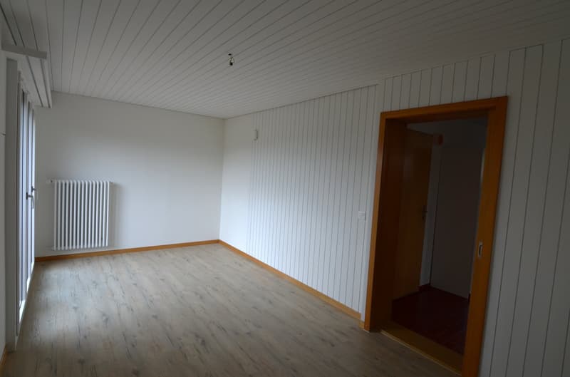 Charming attic apartment with a view of the green (14)