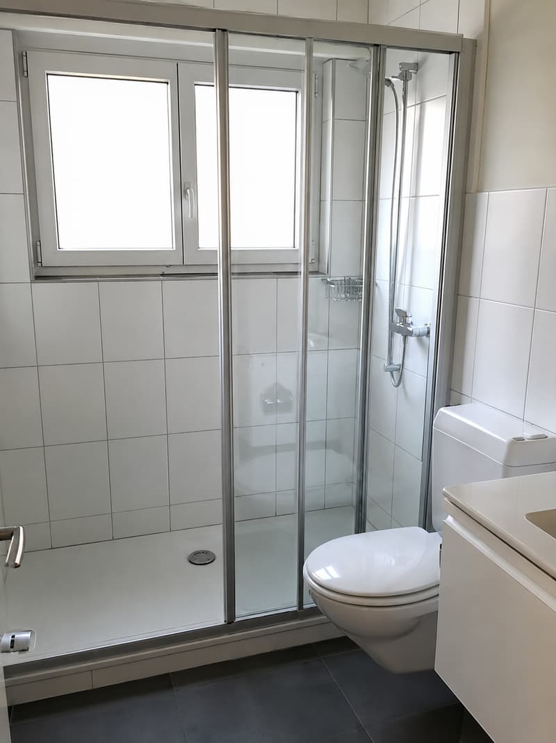 Appartamento luminoso 3.5 locali con balcone in una zona residenziale popolare in affitto (5)