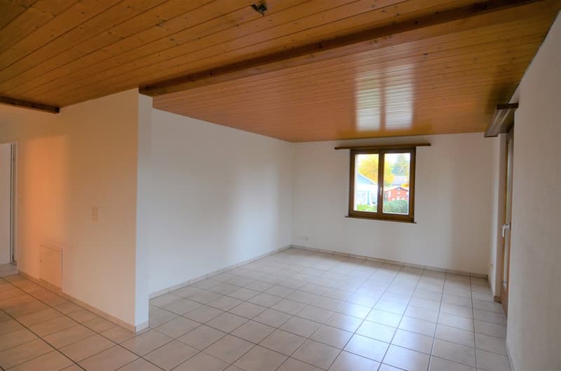 Appartamento luminoso 3.5 locali con balcone a Wiler b. Utzenstorf – disponibile da ottobre 2026 (3)