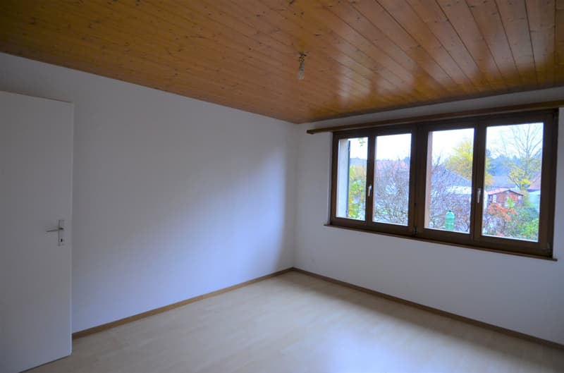 Appartamento luminoso 3.5 locali con balcone a Wiler b. Utzenstorf – disponibile da ottobre 2026 (6)