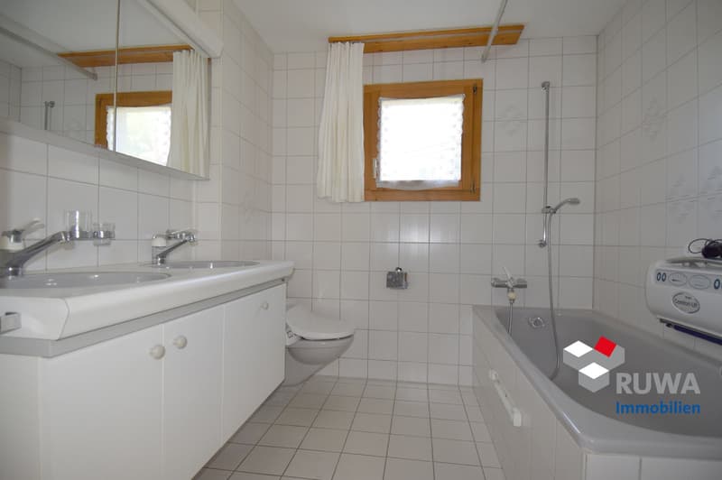 Praktische 3.5-Zimmer-Parterrewohnung mit gedecktem Sitzplatz im Herzen von Thun (6)