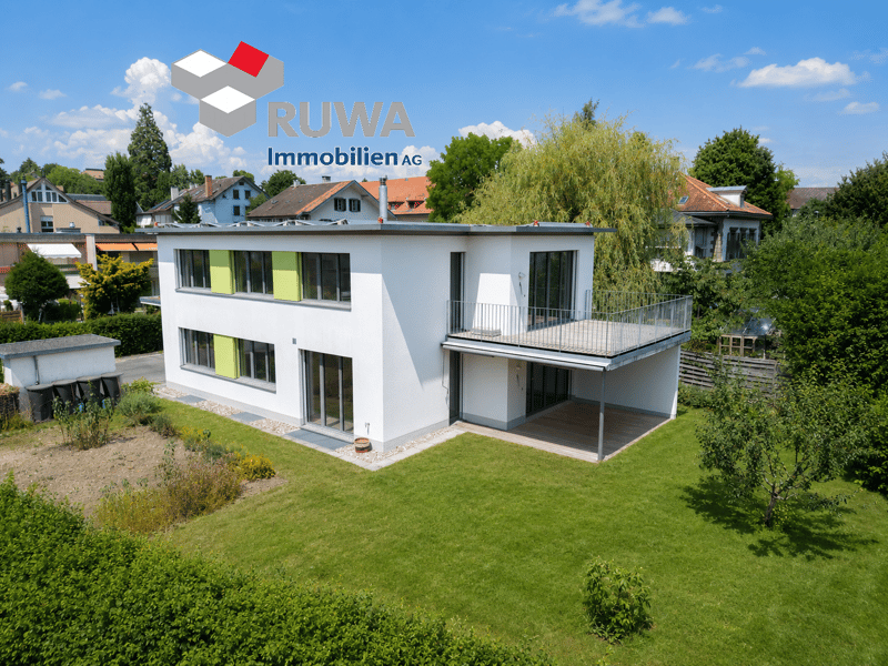 Maison unifamiliale spacieuse avec jardin dans un quartier résidentiel calme à Burgdorf (1)
