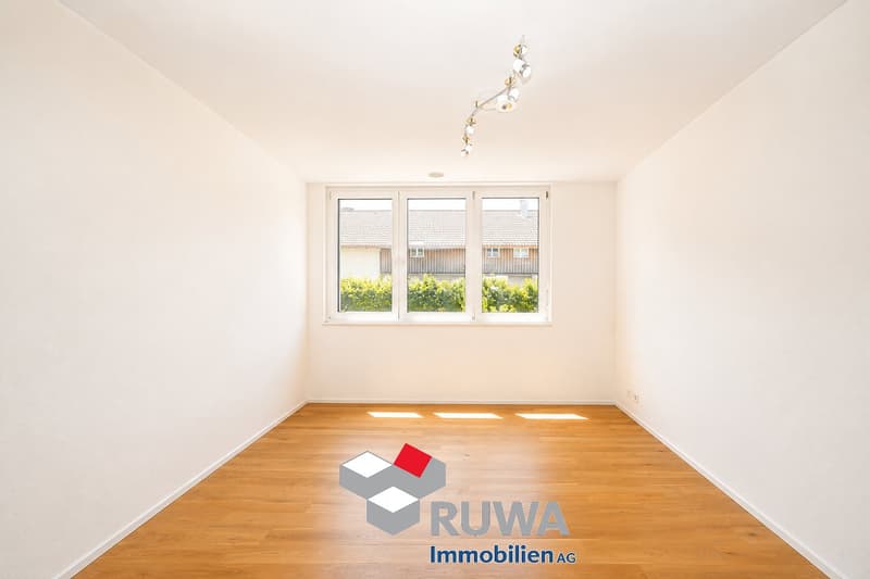 Maison unifamiliale spacieuse avec jardin dans un quartier résidentiel calme à Burgdorf (12)