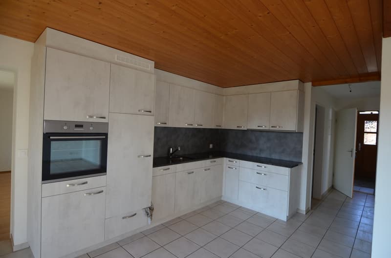 Bright 3.5-room apartment with balcony in Wiler b. Utzenstorf – available from October 2026 (1)