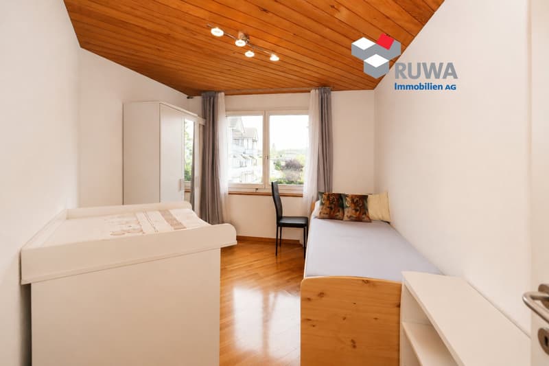 Arriver et se sentir chez soi – appartement en copropriété de 4½ pièces lumineux avec ascenseur à Koppigen (5)
