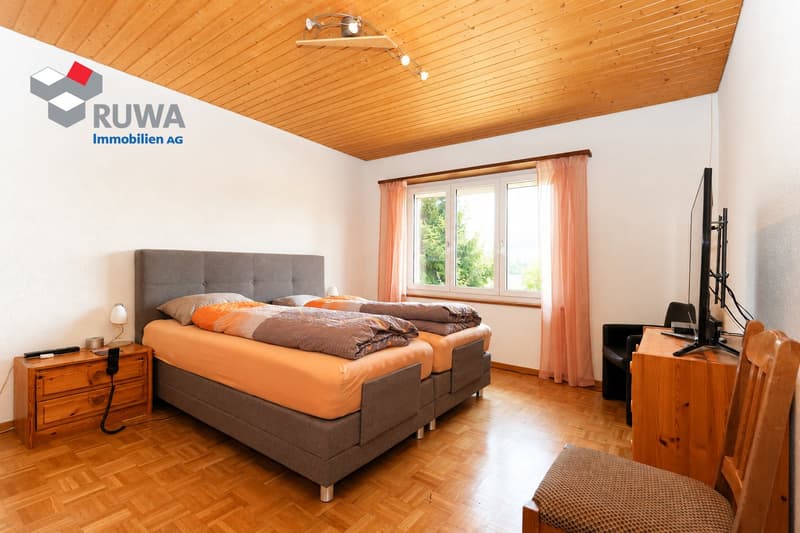 Familienfreundliches Einfamilienhaus mit grossem Umschwung in der Gemeinde Buchegg (10)