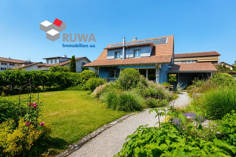 Freistehendes Einfamilienhaus mit sonnigem Garten – Ihr neues Zuhause in Burgdorf (2)