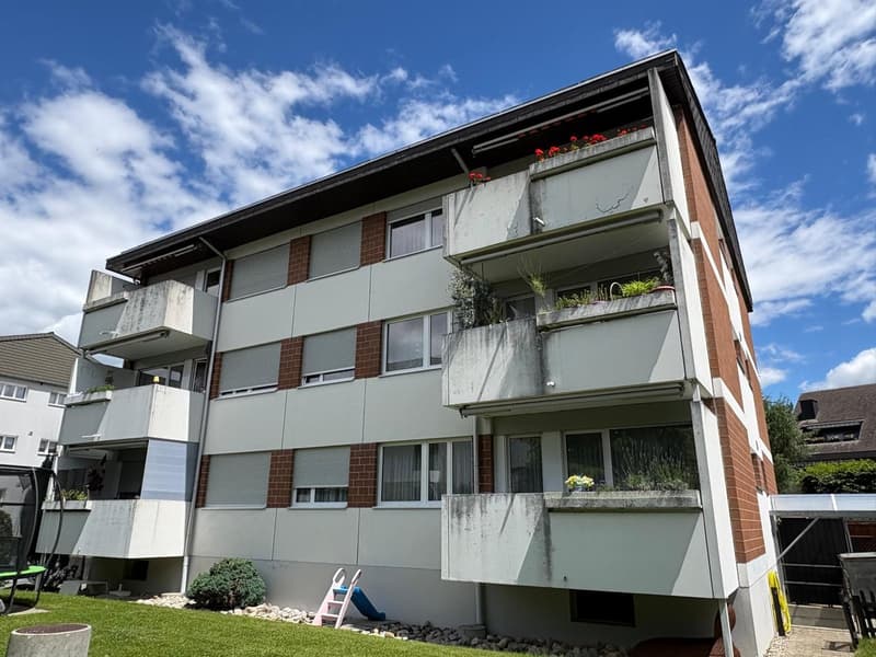 Helle 4.5 Zimmer-Wohnung mit Balkon an beliebter Wohnlage zu vermieten (9)