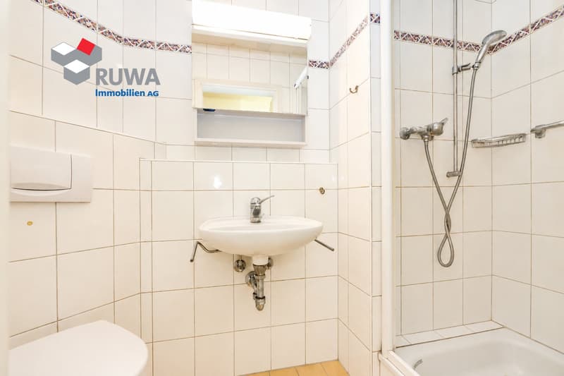 Grosszügige Dachwohnung mit Galerie, Lift und Balkon im Rüegsauschachen (9)