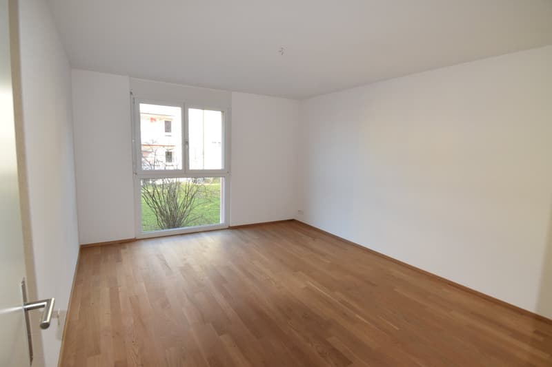 Grosszügige 4.5 Zimmer Wohnung mit gedecktem Balkon (7)