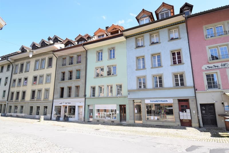 Charmante 1.5-Zimmer-Altbauwohnung mit Balkon in der Burgdorfer Altstadt (9)