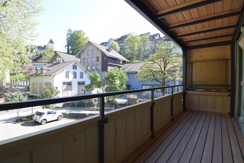 Charmante 1.5-Zimmer-Altbauwohnung mit Balkon in der Burgdorfer Altstadt (8)