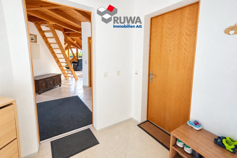Grosszügige 3½-Zimmer-Dachwohnung mit Galerie und Balkon – Ihr neues Zuhause in Wynigen (3)