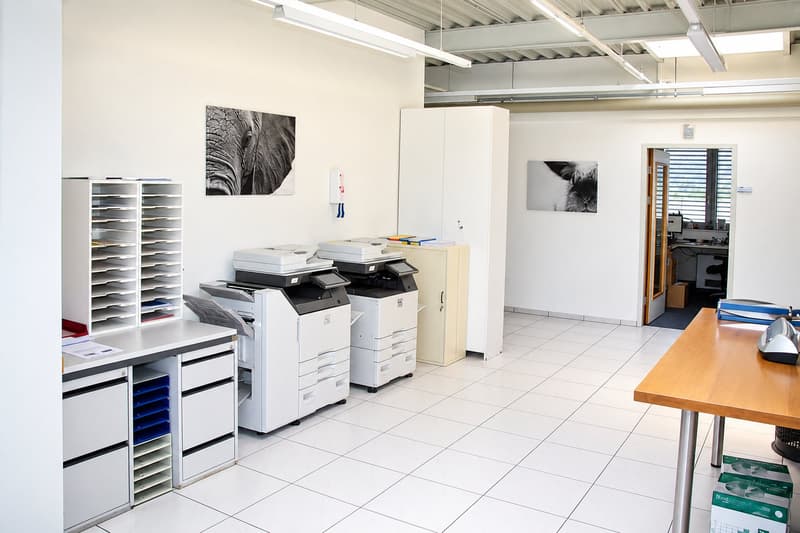 Klimatisierte Büroräume in Lyssach – einzeln, kombiniert oder als gesamte Etage mietbar (7)