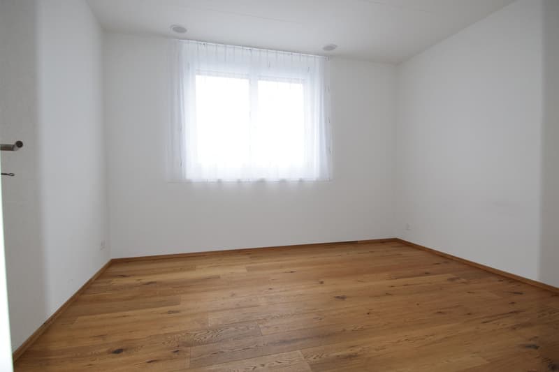Moderne 3.5 Zimmer Wohnung im 1. OG mit Lift (6)